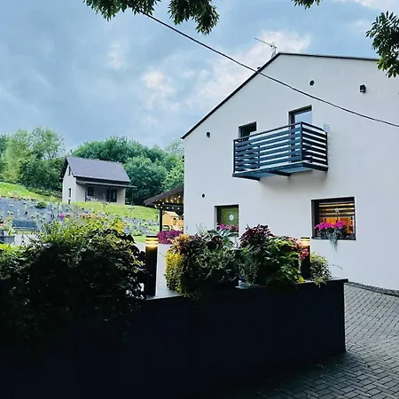 Daire Ladne Miejsce-apartamenty Konradow (Lower Silesia)