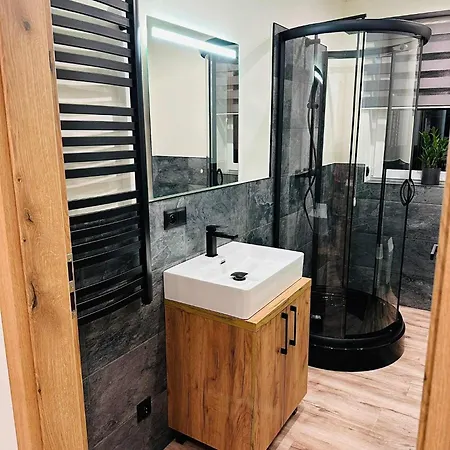 Ladne Miejsce-apartamenty Daire Konradow (Lower Silesia)